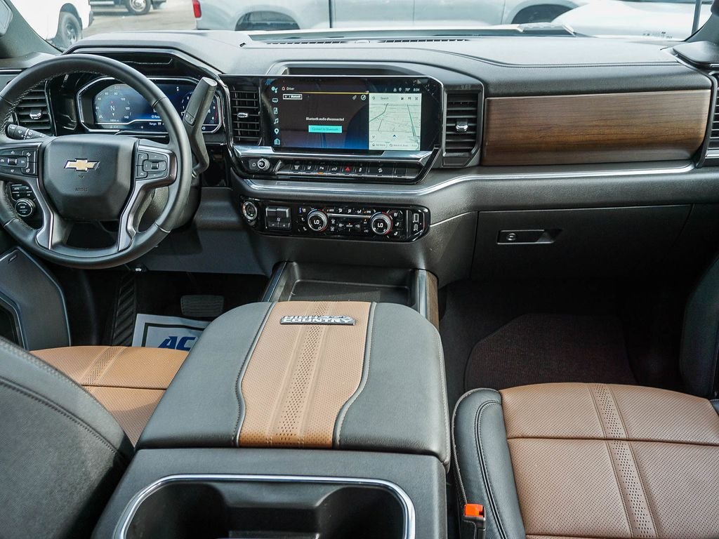 Used 2025 Beige Chevrolet High Country image 14