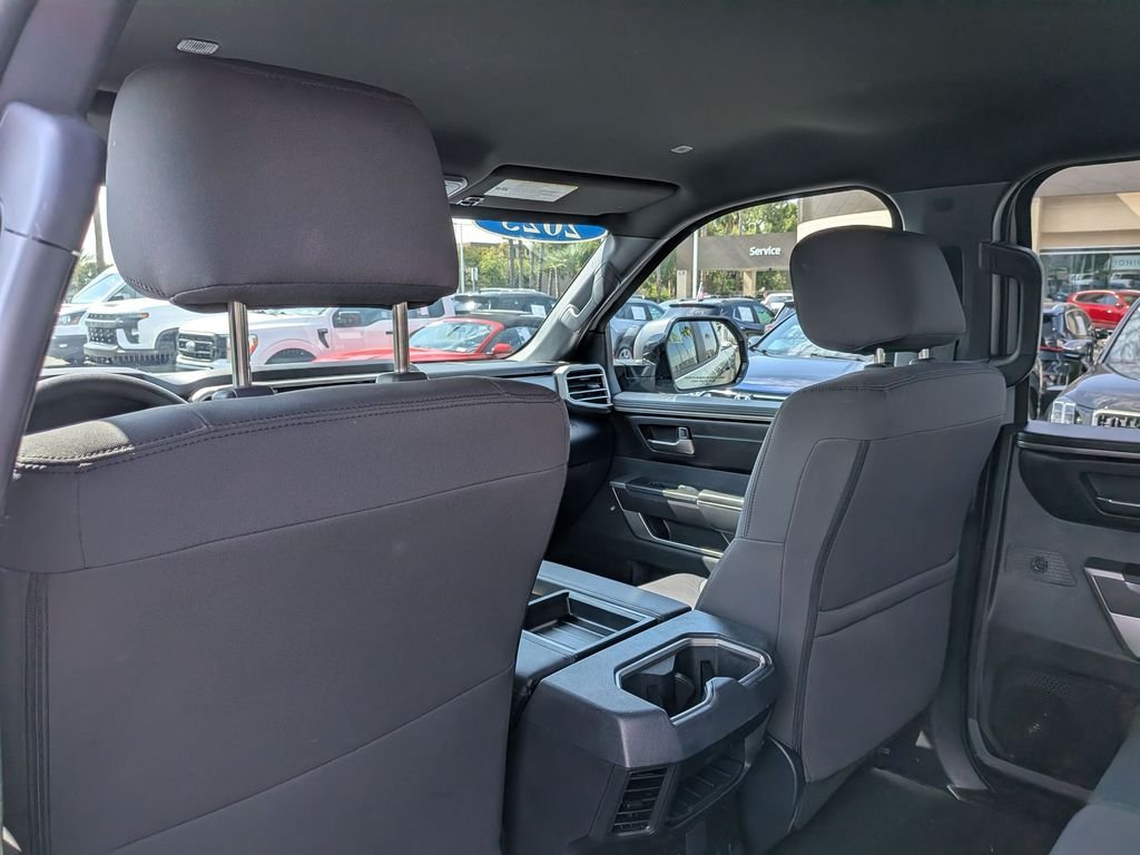 2025 Toyota Tundra SR5 - Photo 27