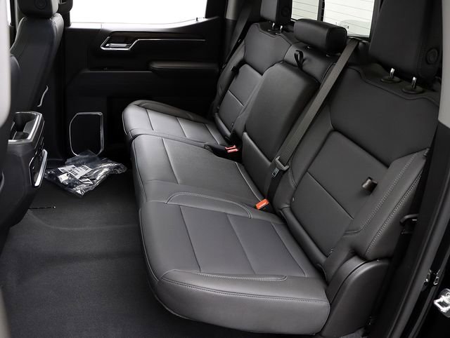 2026 GMC Sierra 1500 SLT - Photo 12