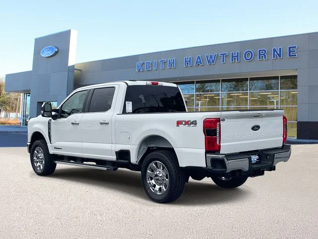 New 2026 Star White Metallic Tri-Coat Ford F-250® Lariat® image 4
