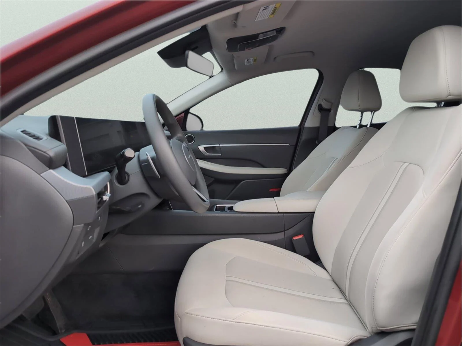 Used 2024 Ultimate red Hyundai SEL image 17