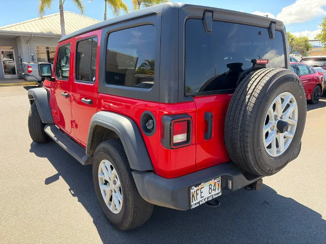 Used 2023 Red Jeep Sport S image 7