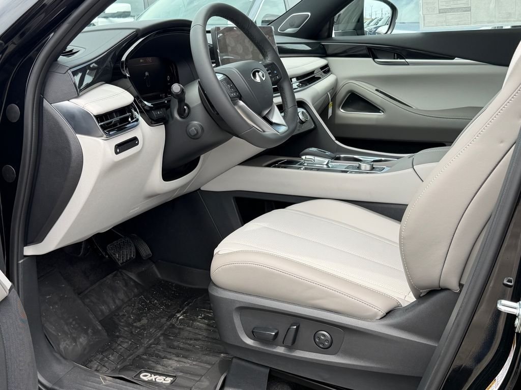 New 2027 MINERAL BLACK INFINITI Sport AWD image 13