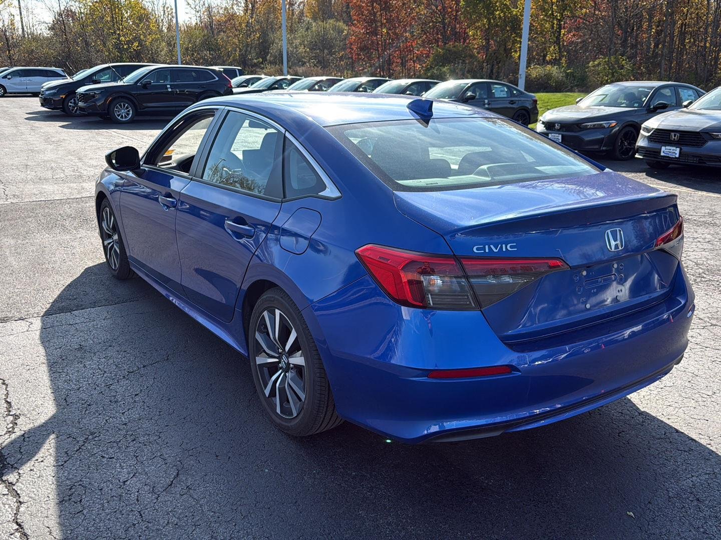 Used 2024 Aegean Blue Metallic Honda EX image 9