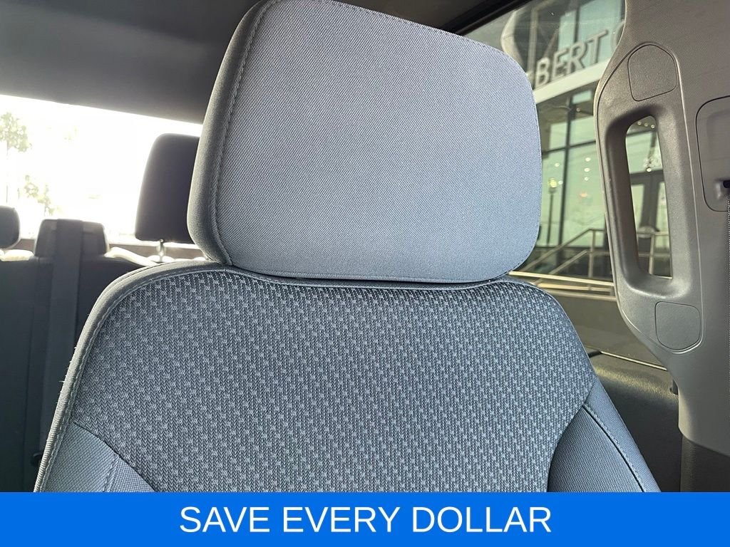 Used 2022 Black Chevrolet Custom image 19