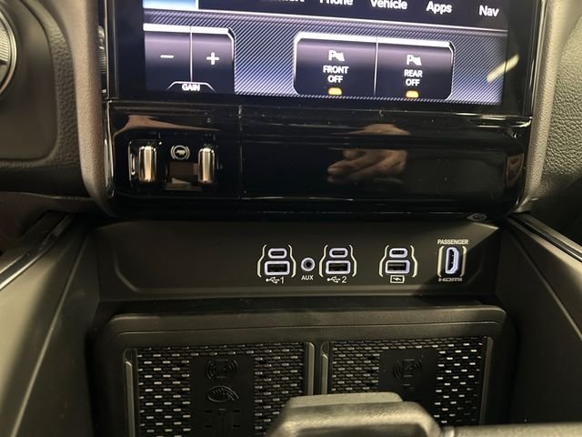 New 2026 Serrano-Green Metallic Exterior Paint RAM Laramie image 17
