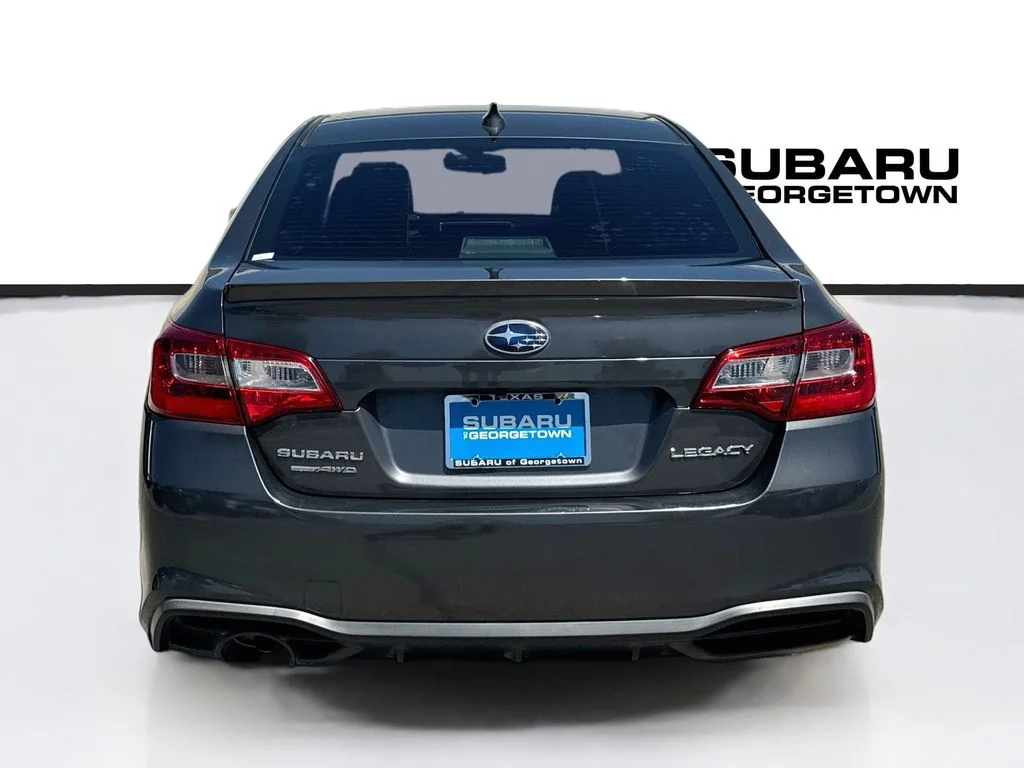Used 2018 Gray Subaru 2.5i image 7