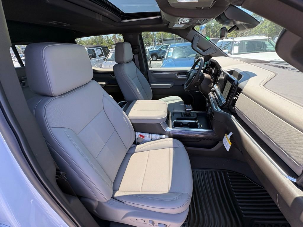 2026 Chevrolet Silverado 1500 LTZ - Photo 23