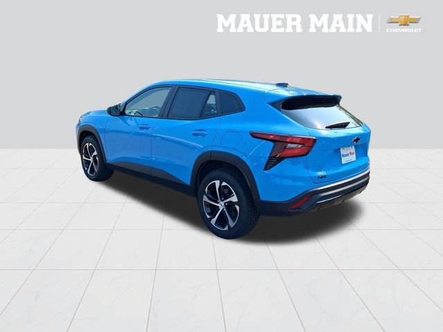 Certified Used 2024 Fountain Blue Chevrolet 1RS image 7