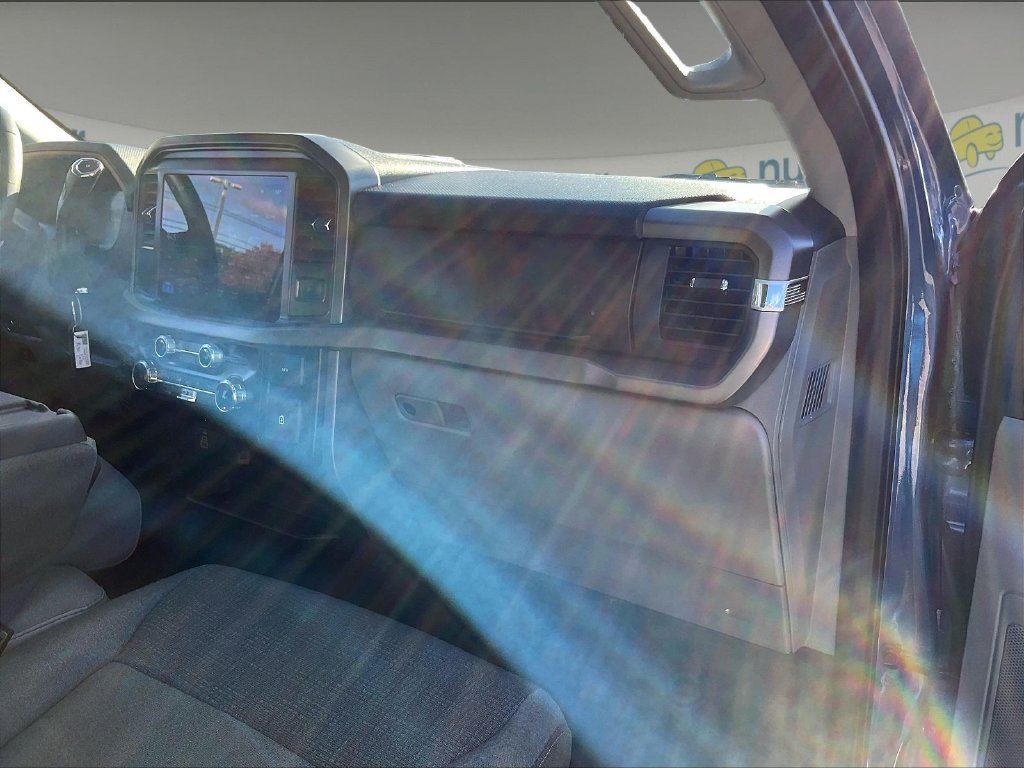 Used 2025 Blue Ford XLT image 13