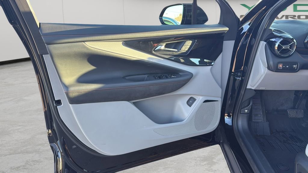 2026 Chevrolet Blazer EV SS - Photo 13