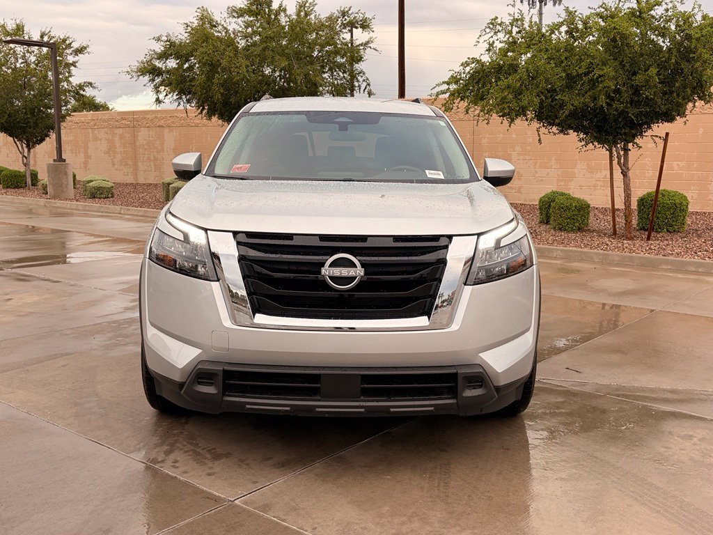 2025 Nissan Pathfinder SV - Photo 3