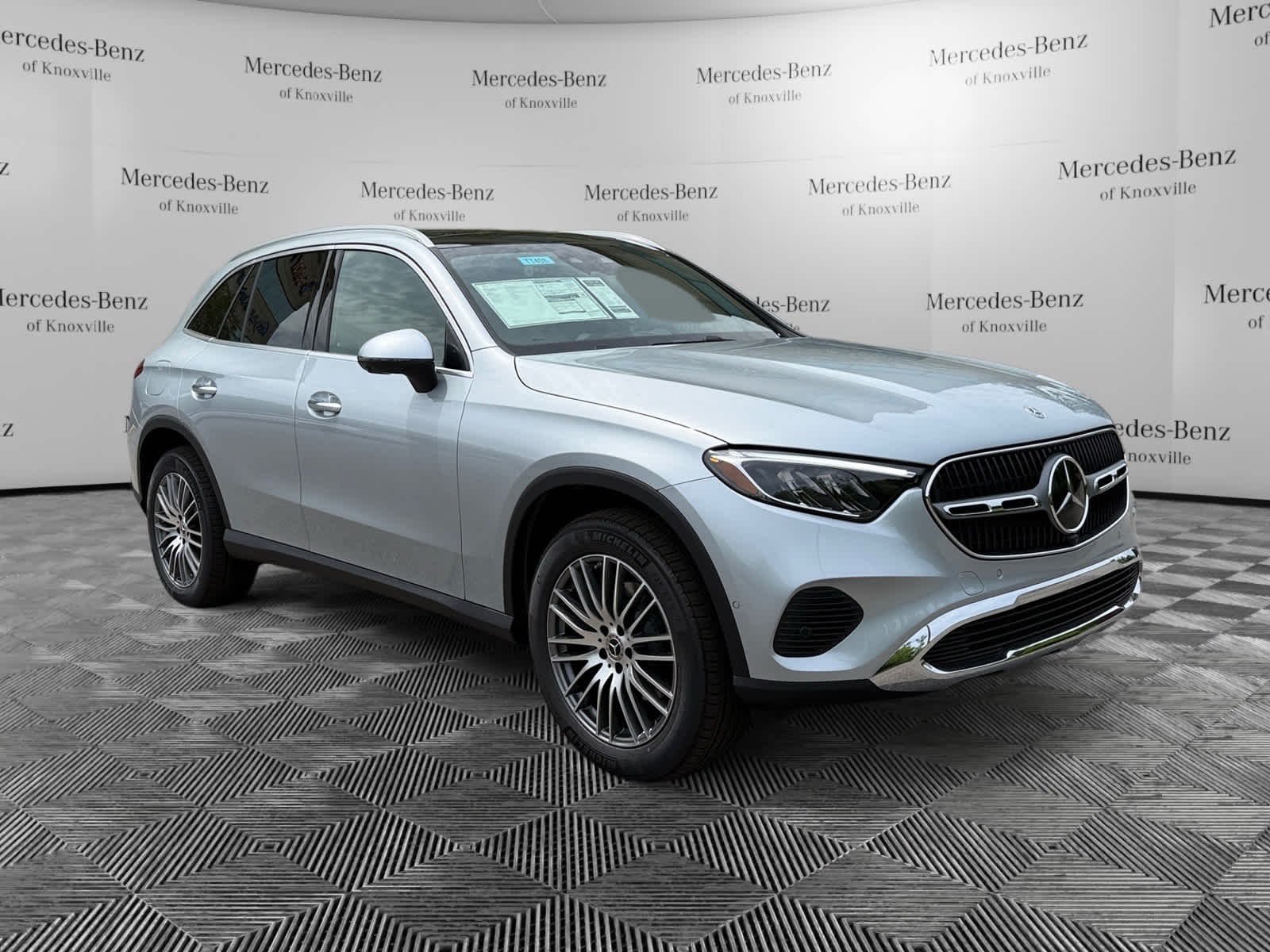 New 2026 Cirrus Silver Metallic Mercedes-Benz GLC 300 image 6