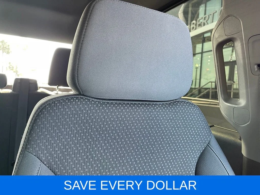 Used 2022 Black Chevrolet Custom image 19