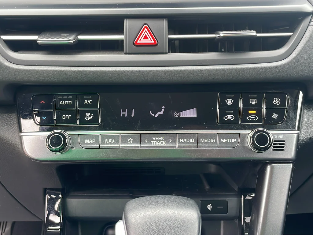 Used 2024 Gray Kia SX image 21