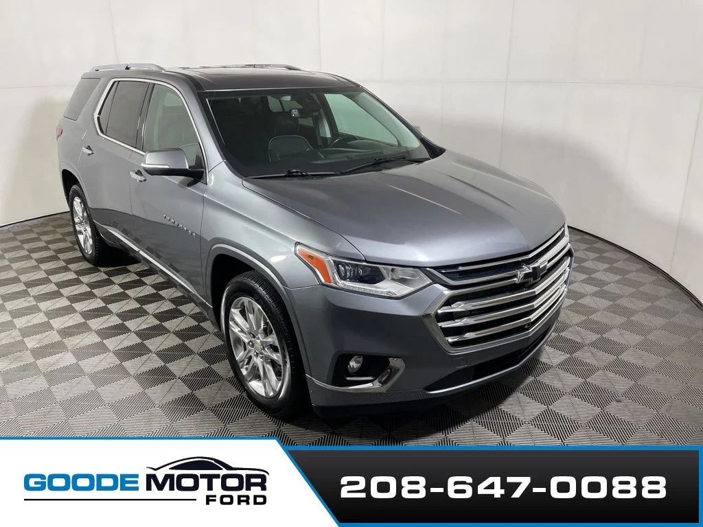 2021 Chevrolet Traverse AWD High Country's photo