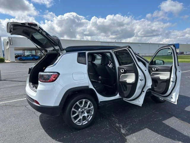 2025 Jeep Compass Limited - Photo 23