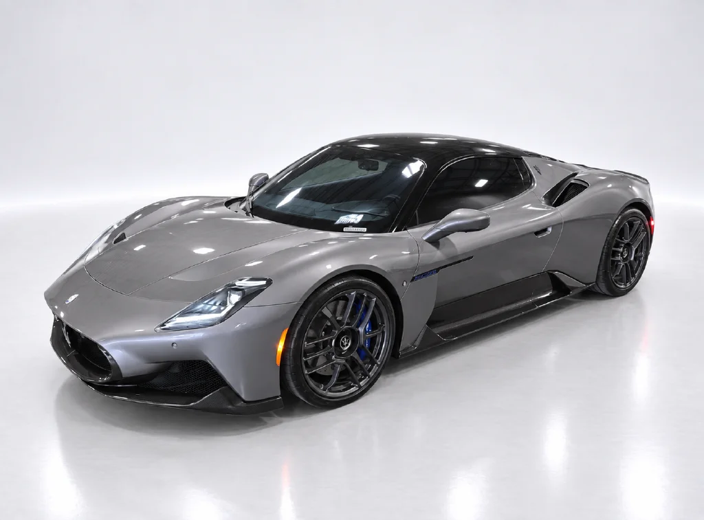 Used 2022 Gray Maserati Base image 1