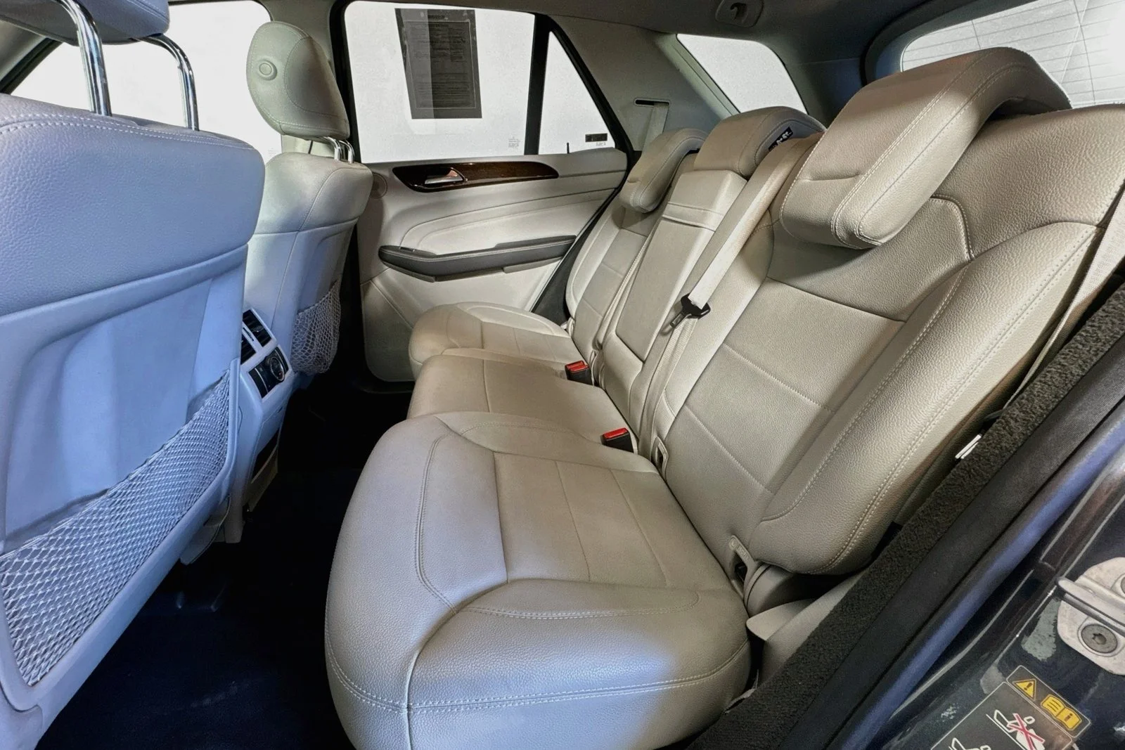 Used 2012 Steel Grey Metallic Mercedes-Benz ML 350 BlueTEC® image 23