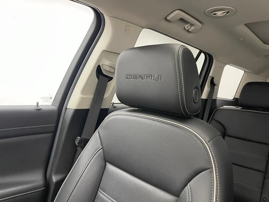 Used 2021 CAYENNE RED TINTCOAT GMC Denali image 46