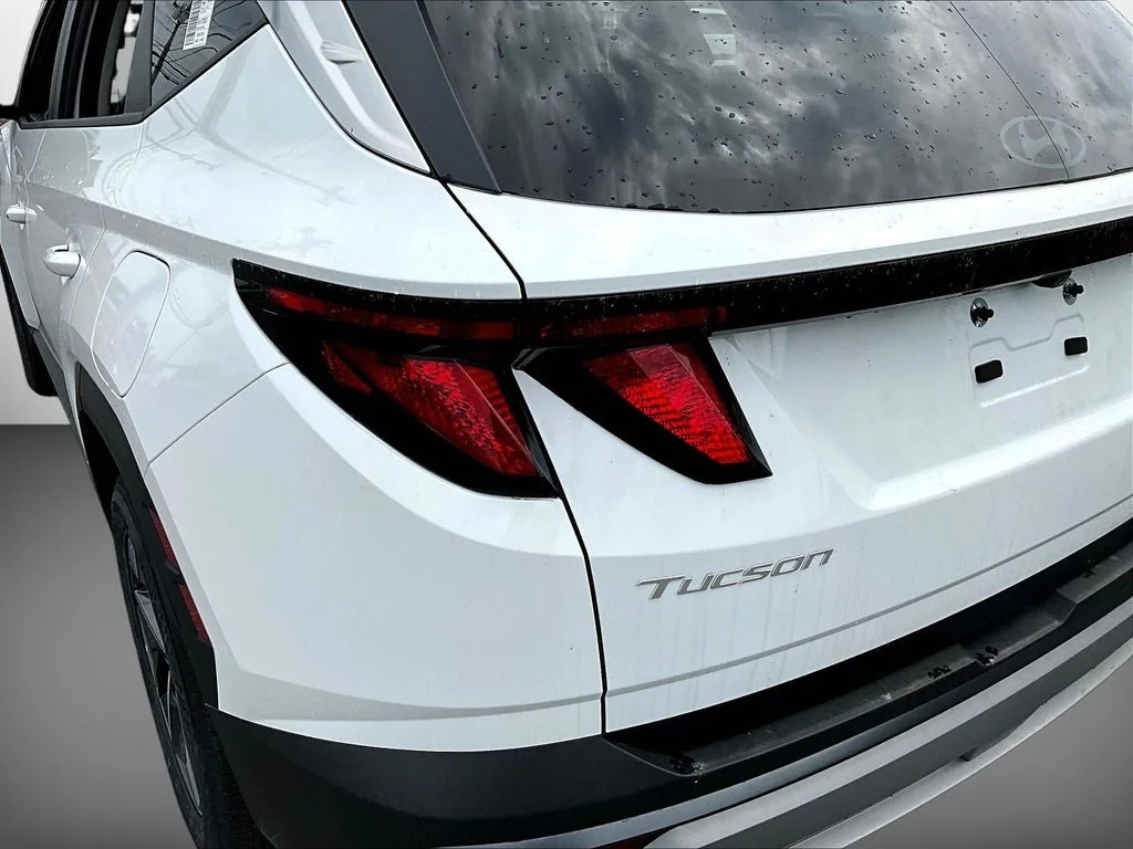 New 2026 White Hyundai SEL image 28