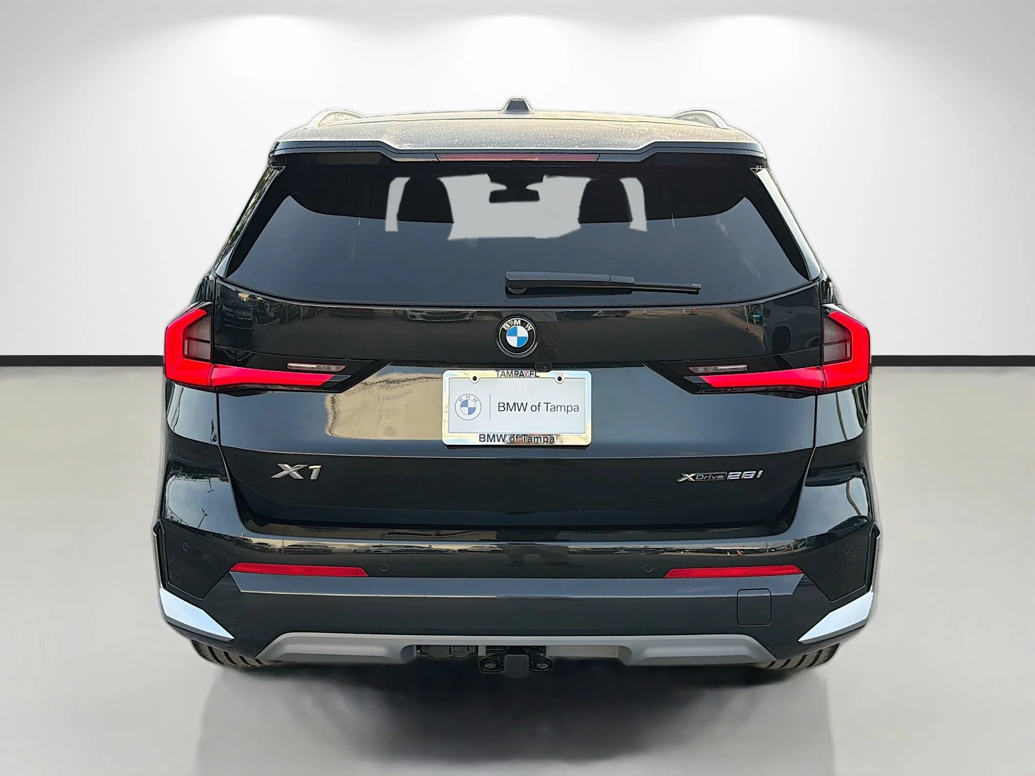 New 2026 Black Sapphire Metallic BMW xDrive28i image 4