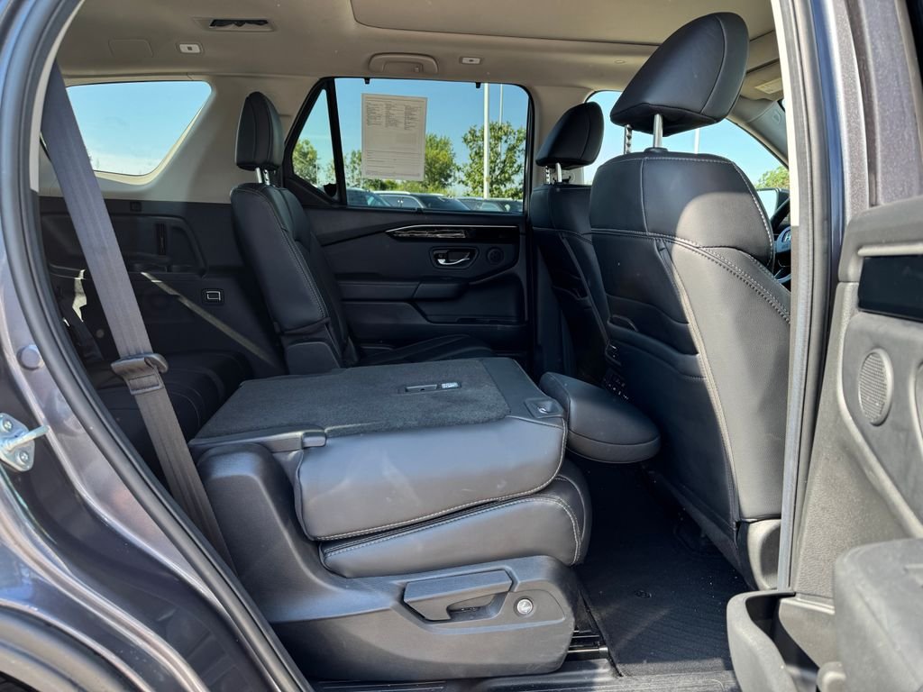 2025 Honda Pilot Touring - Photo 23
