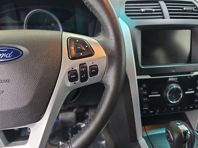 Used 2011 Silver Ford Limited image 18