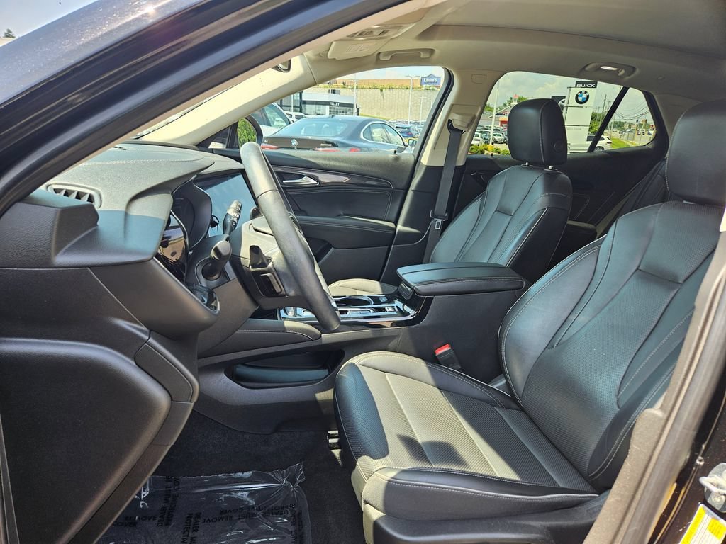 Used 2021 EBONY TWILIGHT METALLIC Buick Essence image 10