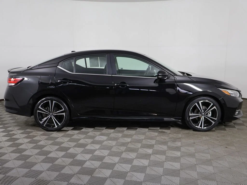 Used 2023 Super Black Nissan SR image 15