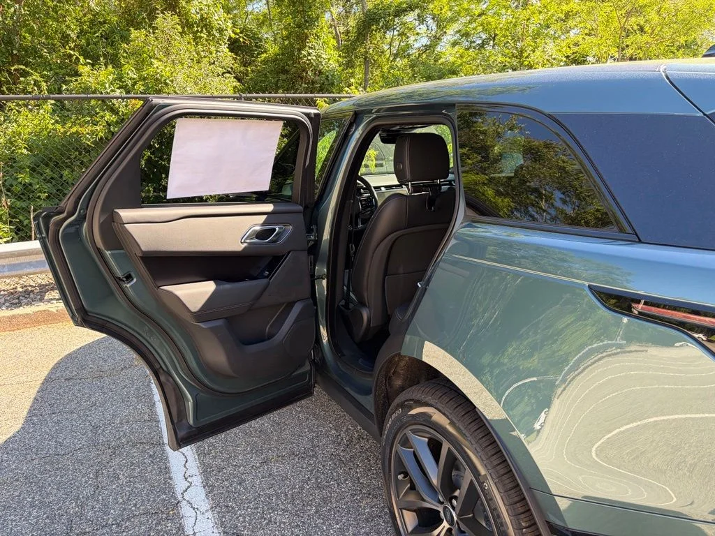 New 2026 Green Land Rover Belgravia Edition image 12