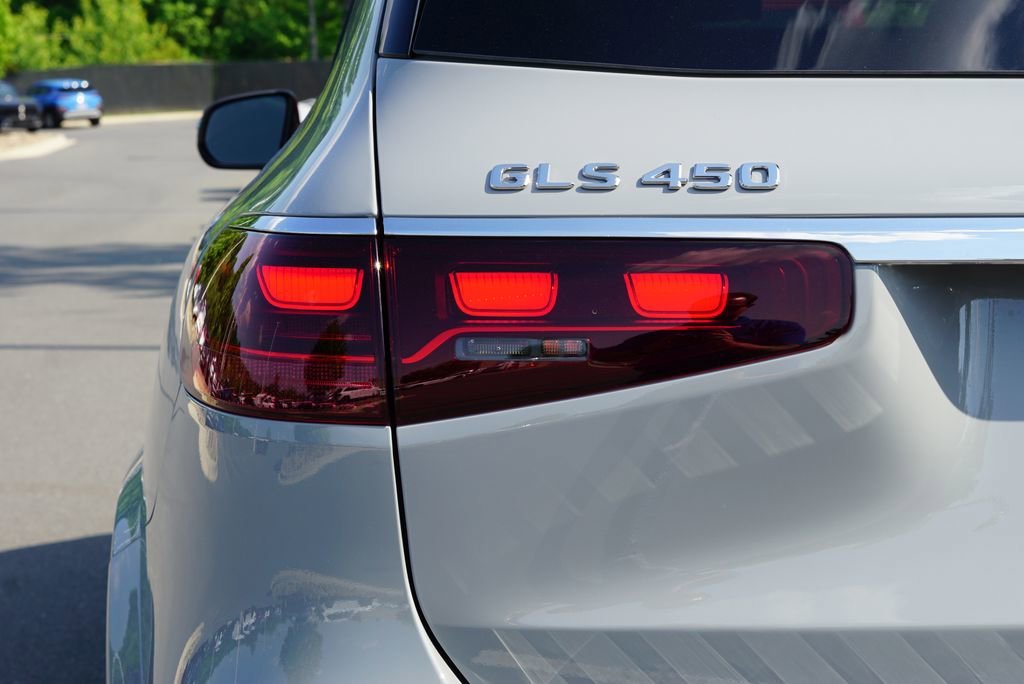 New 2026 MANUFAKTUR Alpine Grey Mercedes-Benz GLS 450 image 68