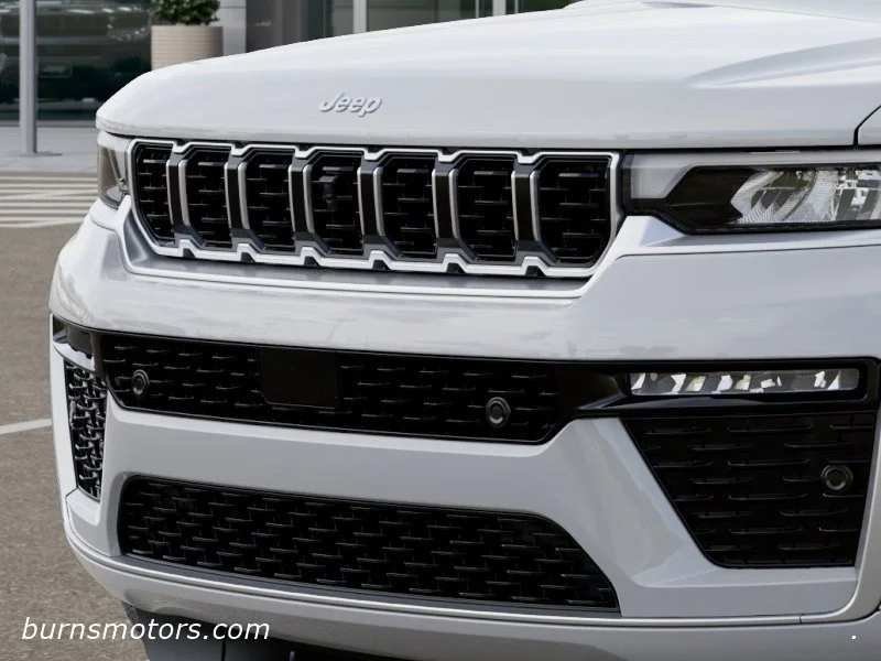 New 2026 Bright White Clear-Coat Exterior Paint Jeep Summit image 11