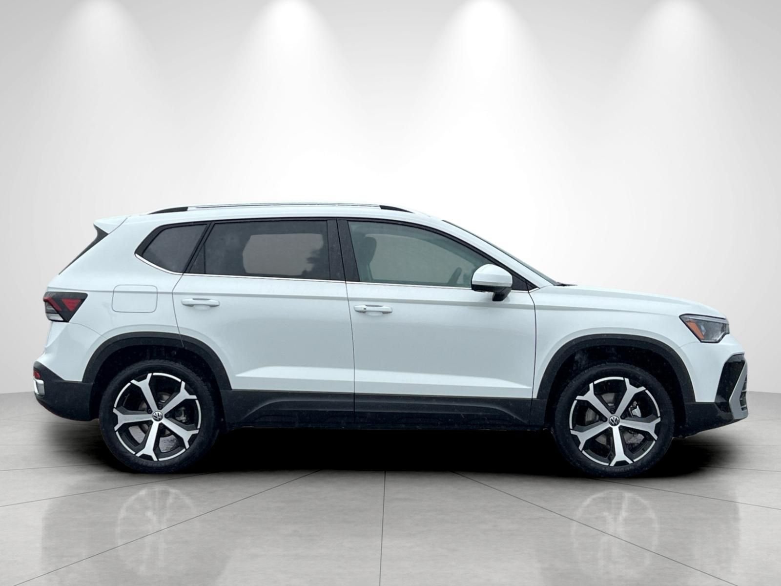 2026 Volkswagen Taos SEL - Photo 6