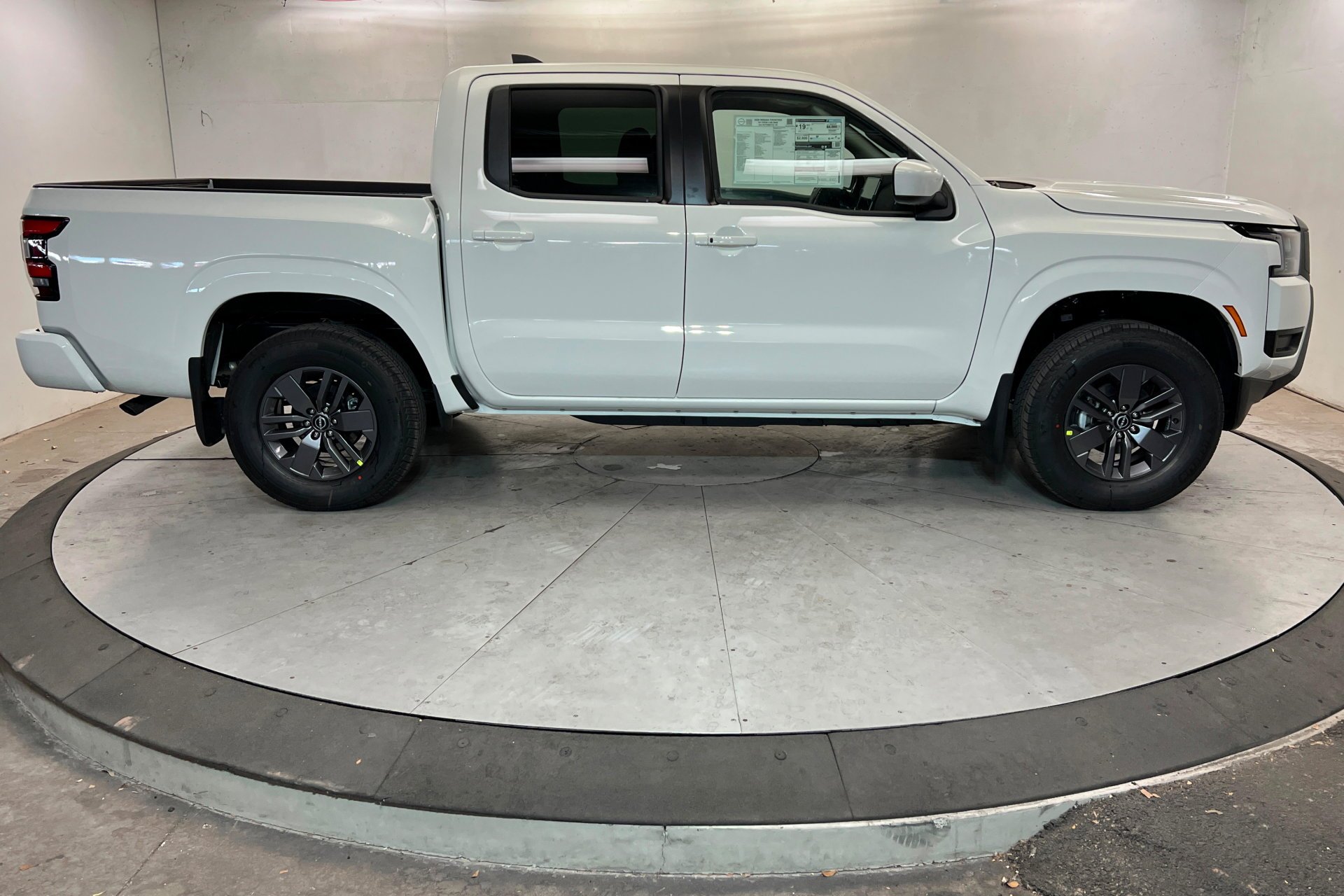 New 2026 Glacier White Nissan Crew Cab SV image 7