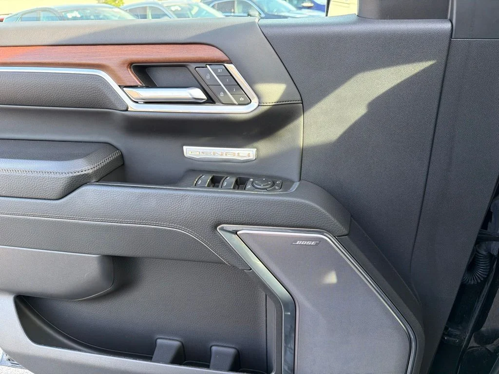 Used 2023 Black GMC Denali image 17