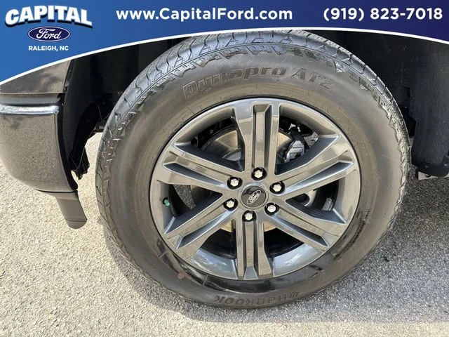 Used 2023 Black Ford XLT image 12