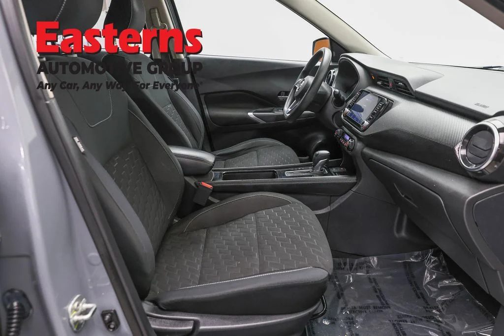 Used 2021 Gray Nissan SV image 24