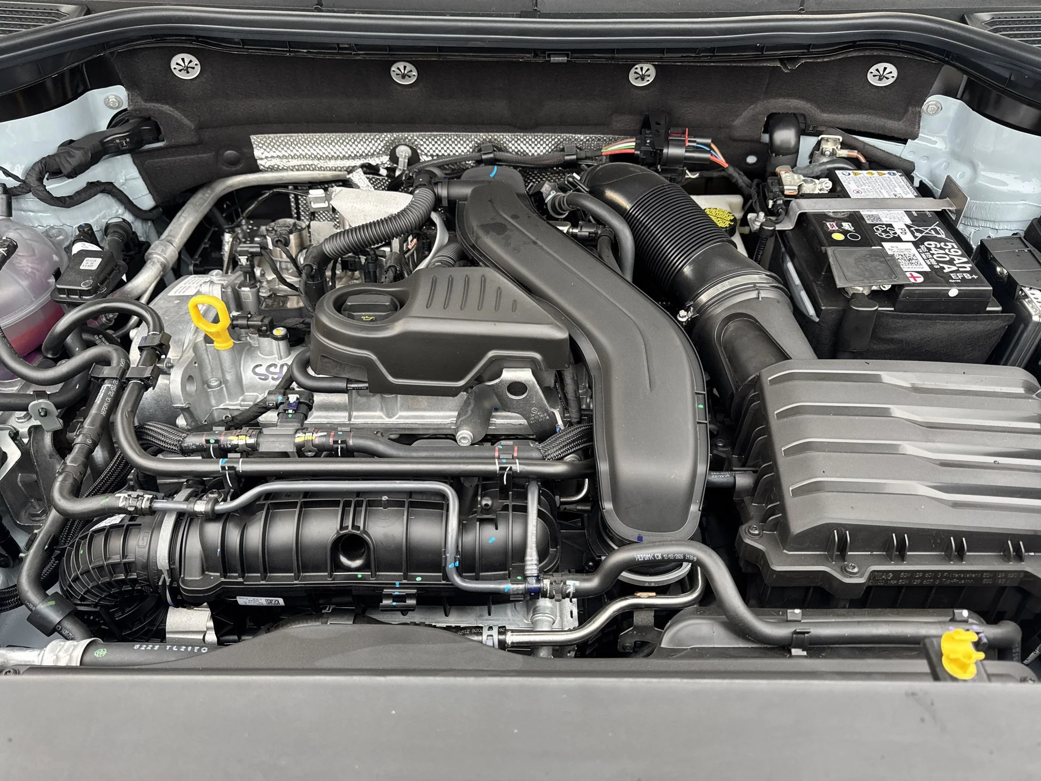 New 2026 Monument Gray Volkswagen SE image 34