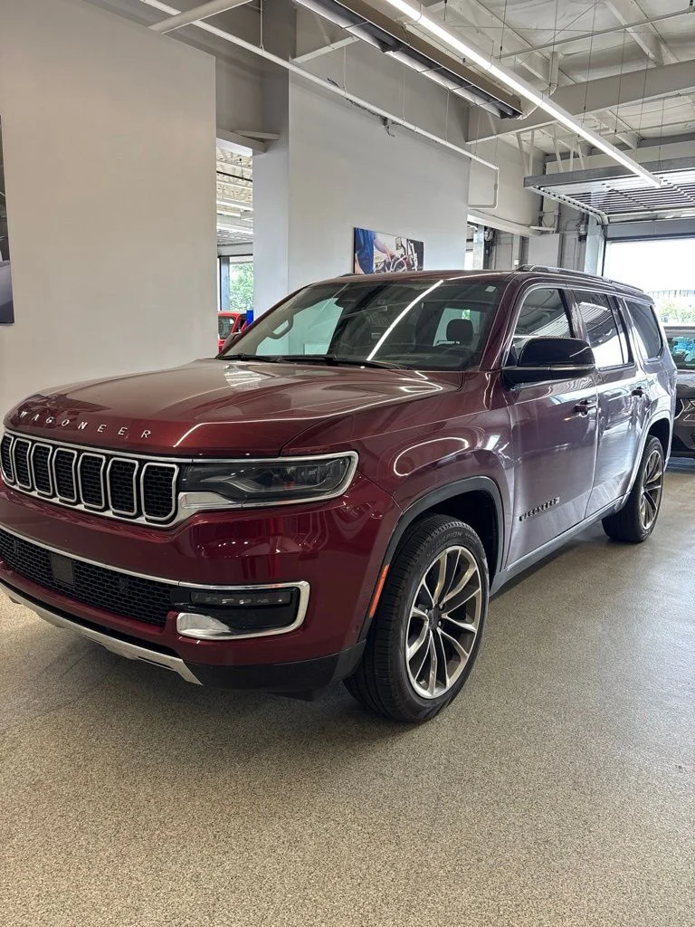 2024 Jeep Wagoneer Series III 4WD's photo