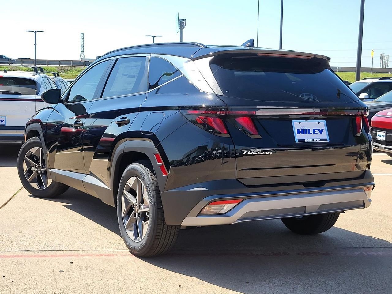 New 2026 Phantom Black Hyundai SEL FWD image 3