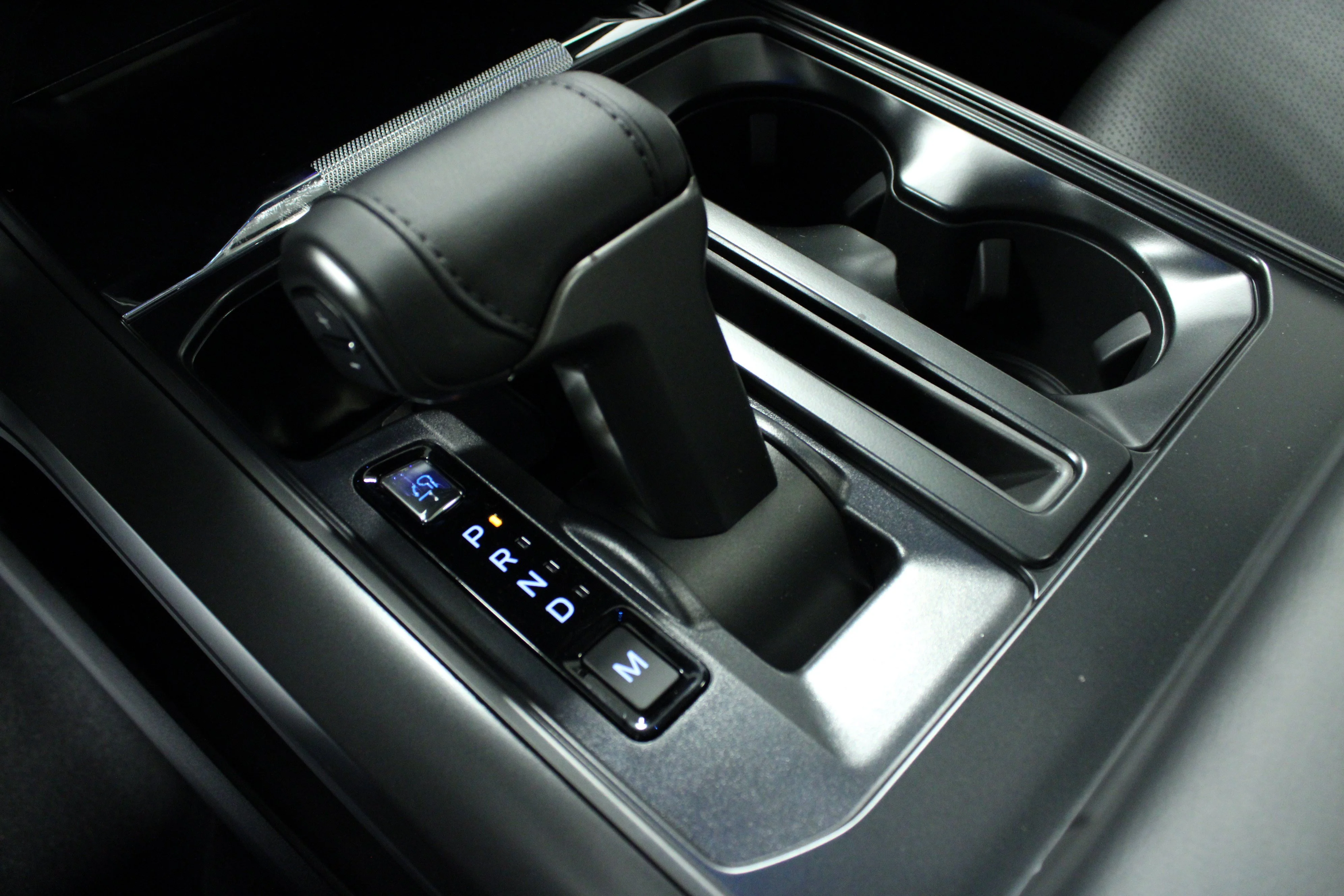 New 2026 Star White Metallic Tri-Coat Ford Lariat® image 25