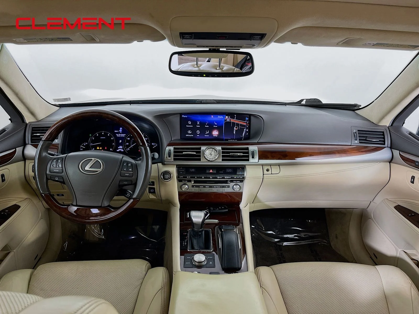 Used 2017 Black Lexus 460 image 10