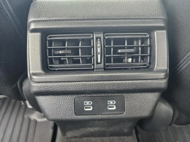 Used 2025  Honda Sport image 16