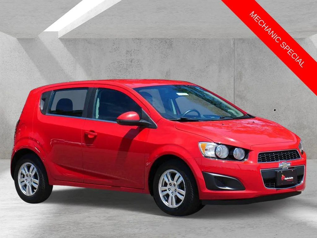 Used 2013 Red Chevrolet LT image 1