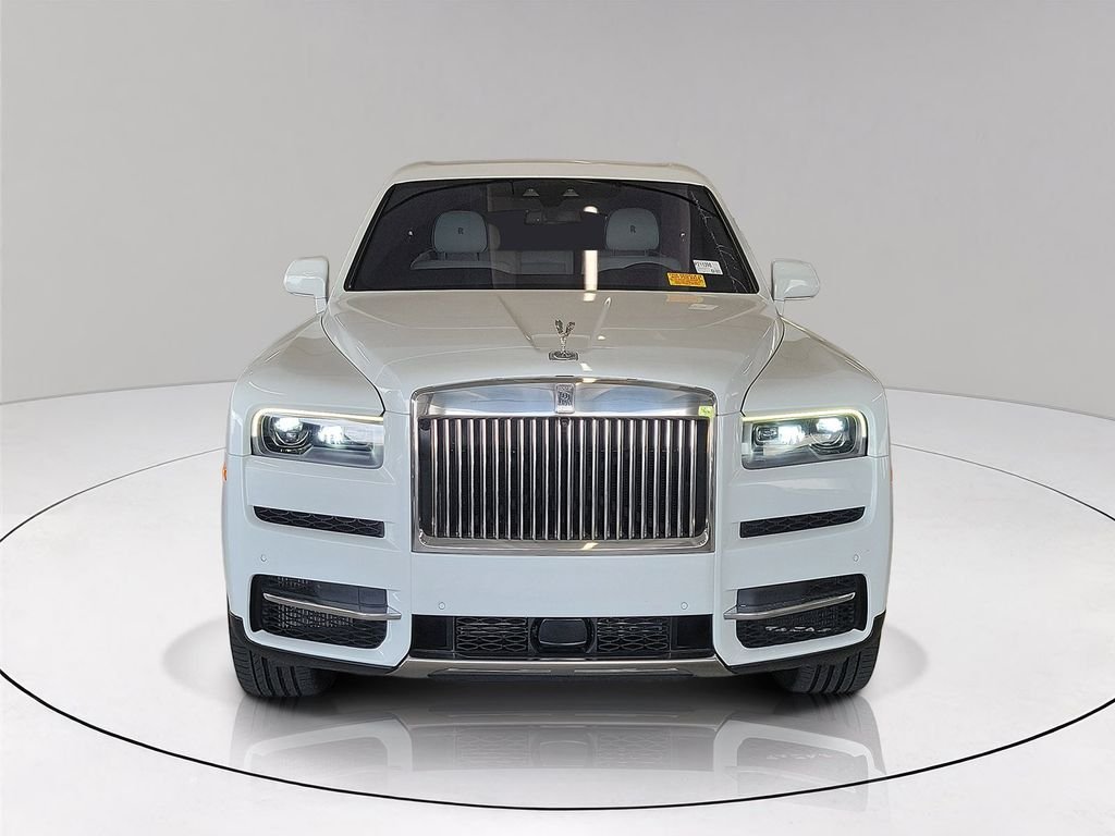 Used 2022 White Rolls-Royce Base image 2