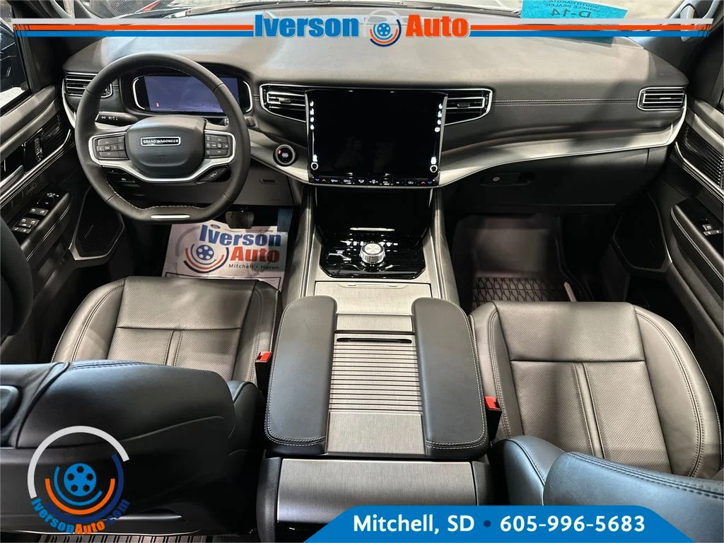 New 2026 High Gloss Black Exterior Paint Jeep Limited Altitude image 26