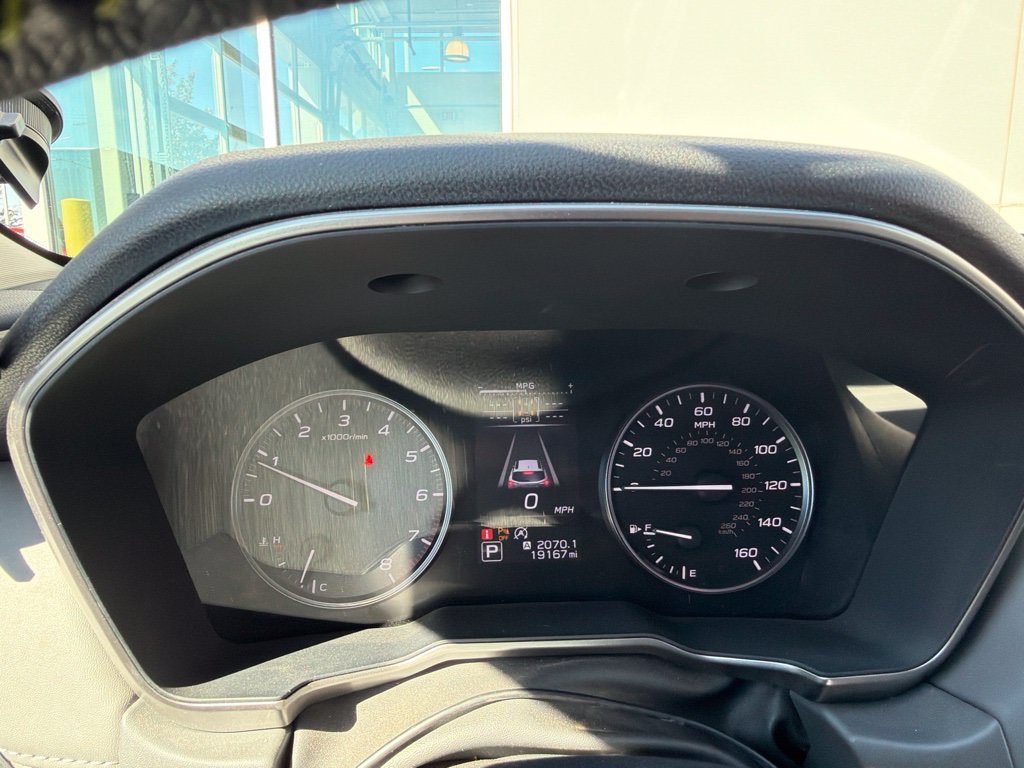 Used 2025 White Subaru Onyx Edition XT image 22