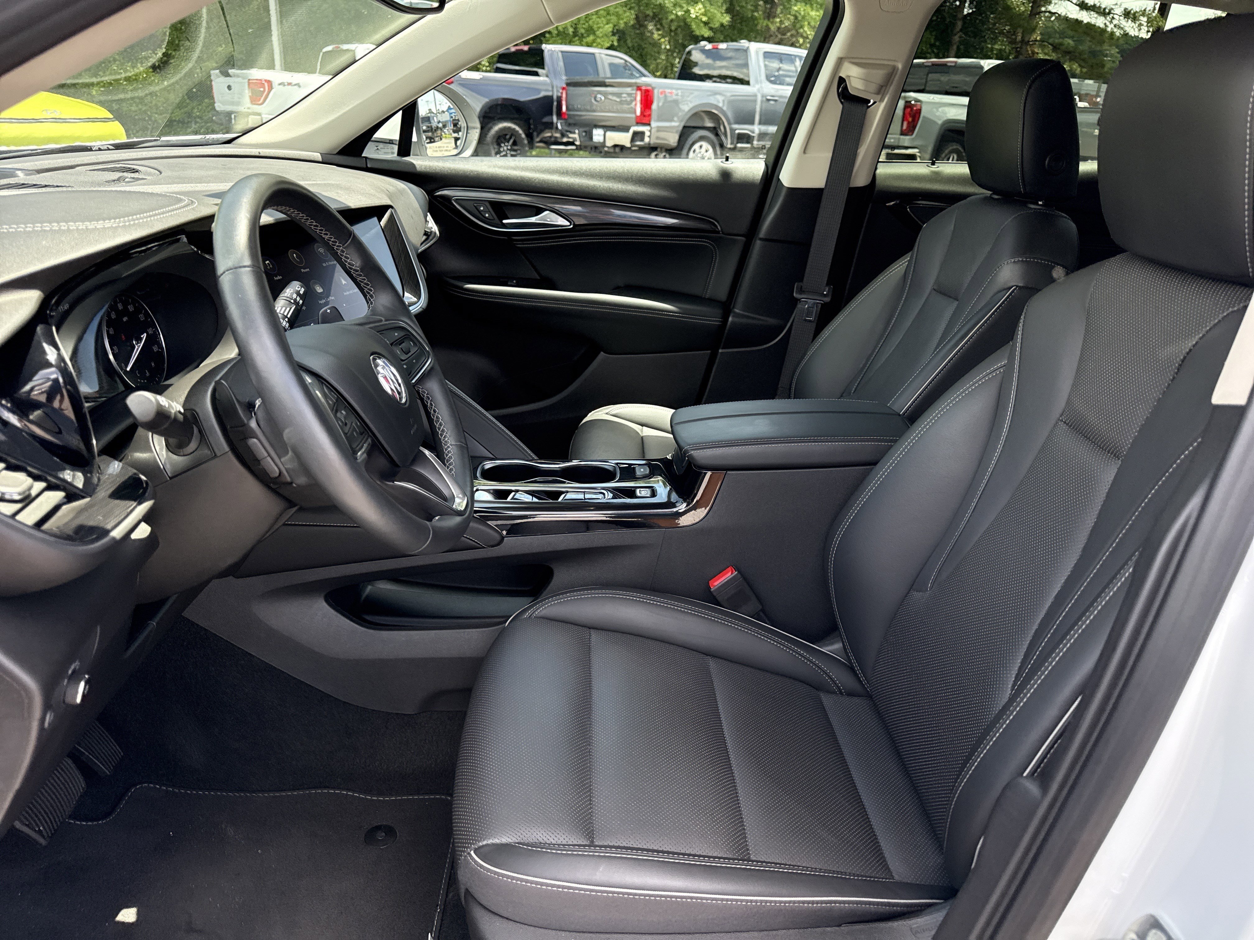 2023 Buick Envision Essence - Photo 11