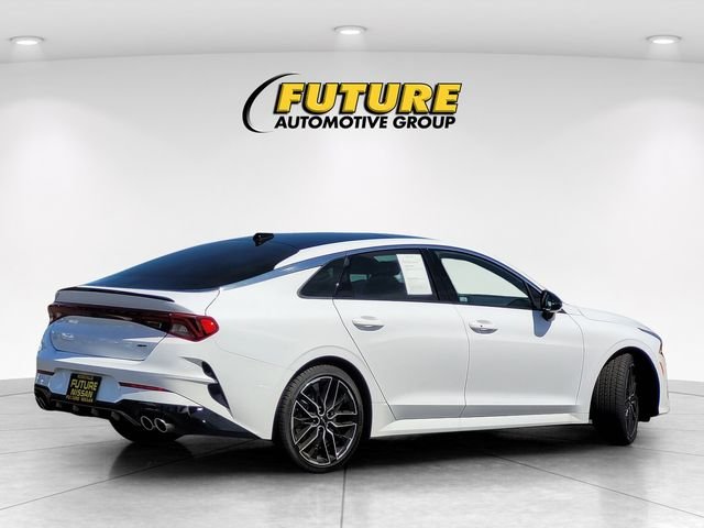 Used 2024 White Kia GT image 4